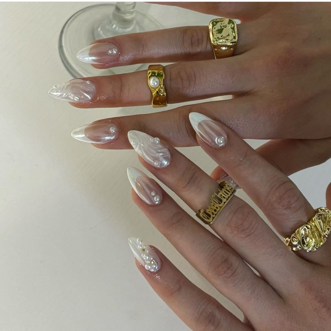 Pearl Elegance | Timeless French Handmade Acrylic Press-On Nails - Liliana Nail's