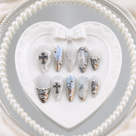 Angel’s Oath Almond heart tray