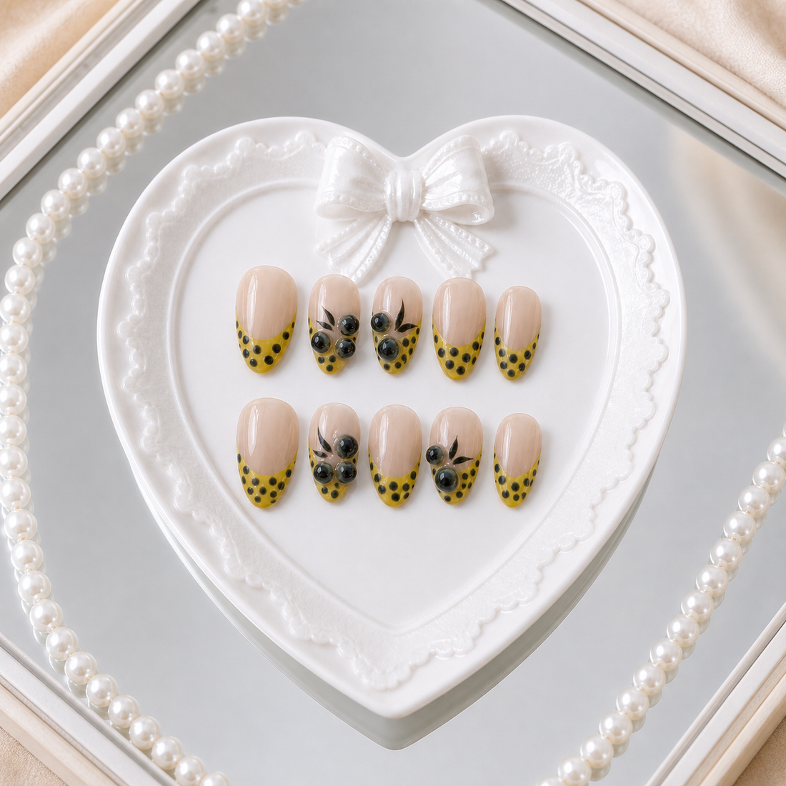 Blueberry Polka heart tray