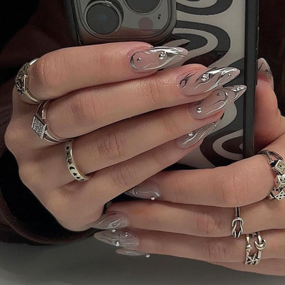 Silver Swirl - Liliana Nail's