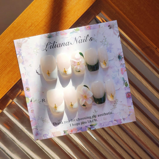 Short 3D Flower French Tip Press-On Nails | Reusable Manicure| Fake Nails False Nails