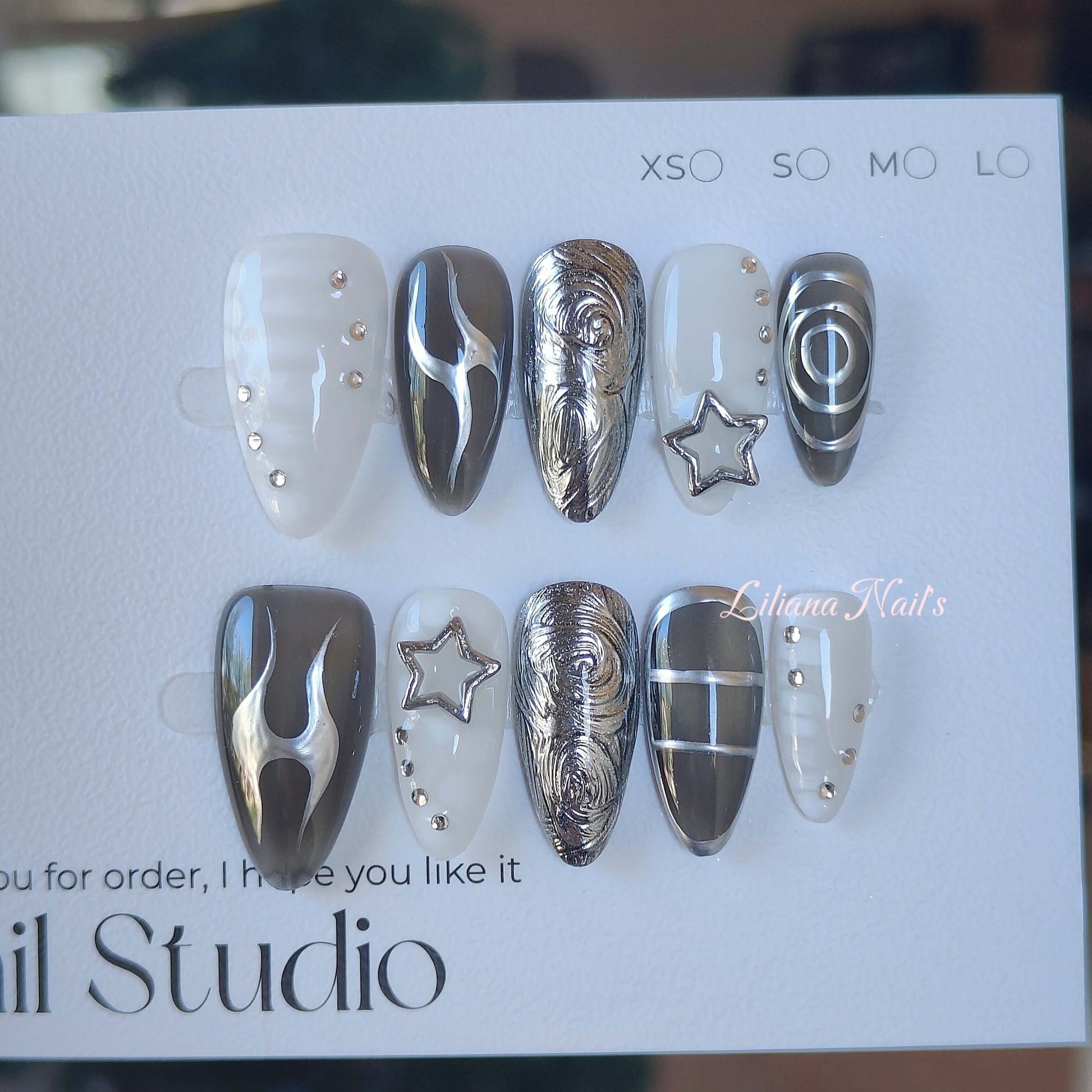 Y2K Chic Monochrome & Metallic Acrylic Handmade Press-On Nails - Liliana Nail's