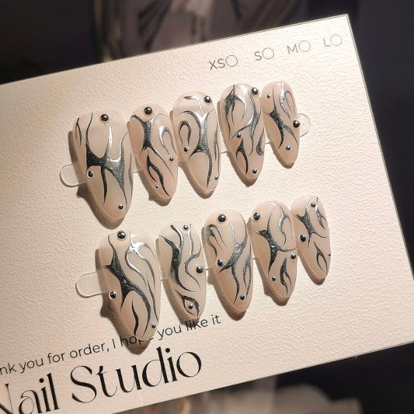 Silver Swirl - Liliana Nail's