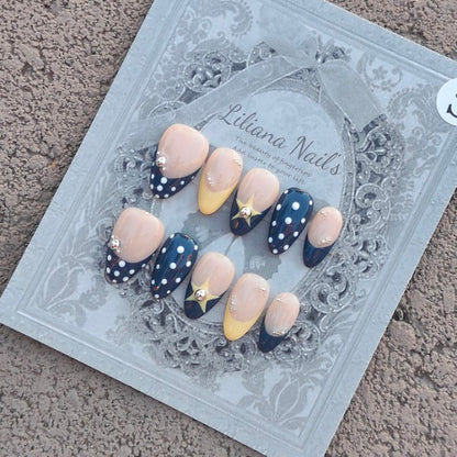 Navy Chic - Liliana Nail's