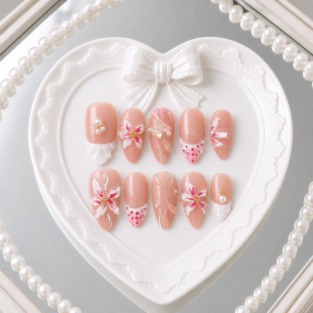 Coquette Strawberry heart tray