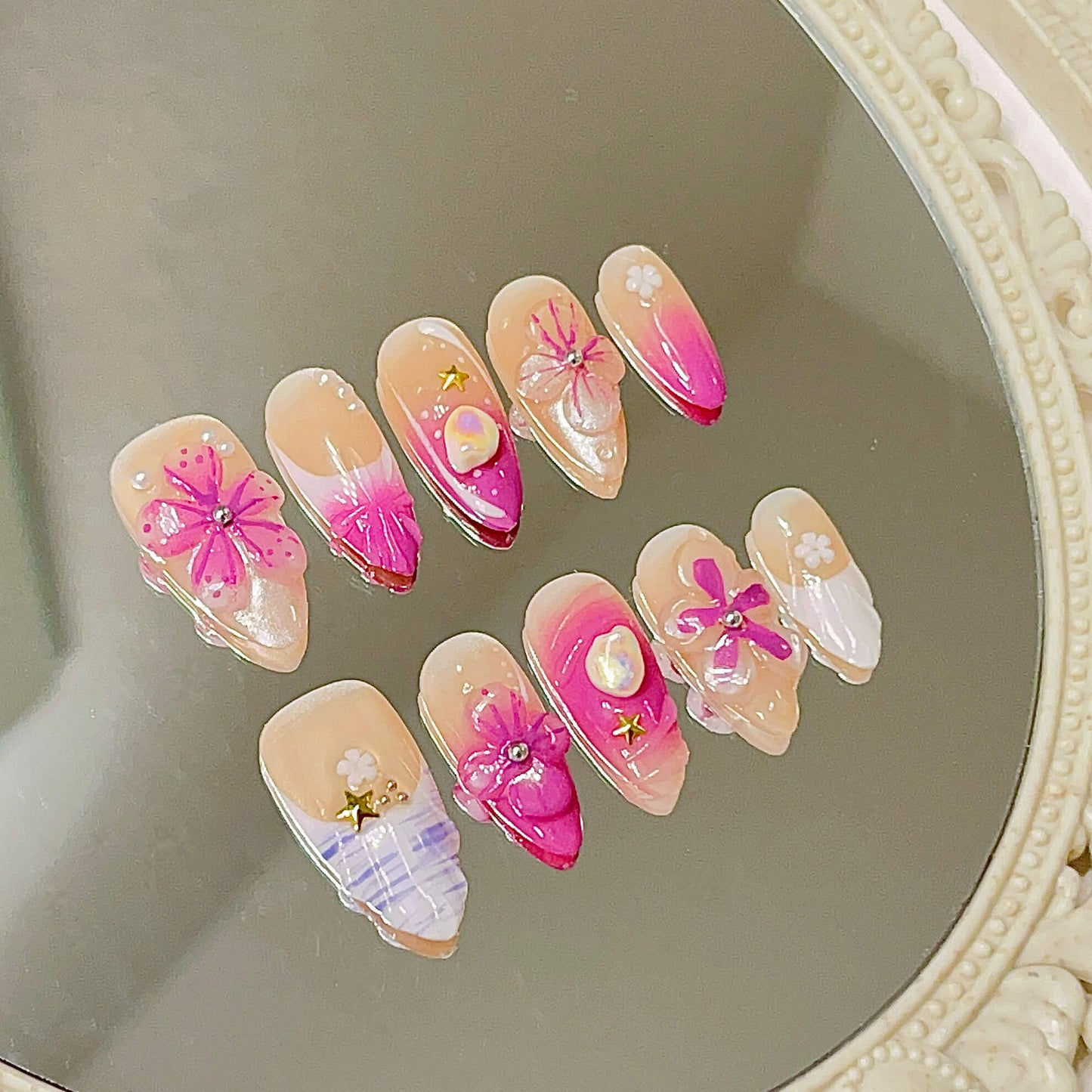 Purple Petals & Pearls Press-On Nails |Ombré, 3D Flowers & Star Charms | Girly Reusable Manicure | Fake Nails False Nails - Liliana Nail's