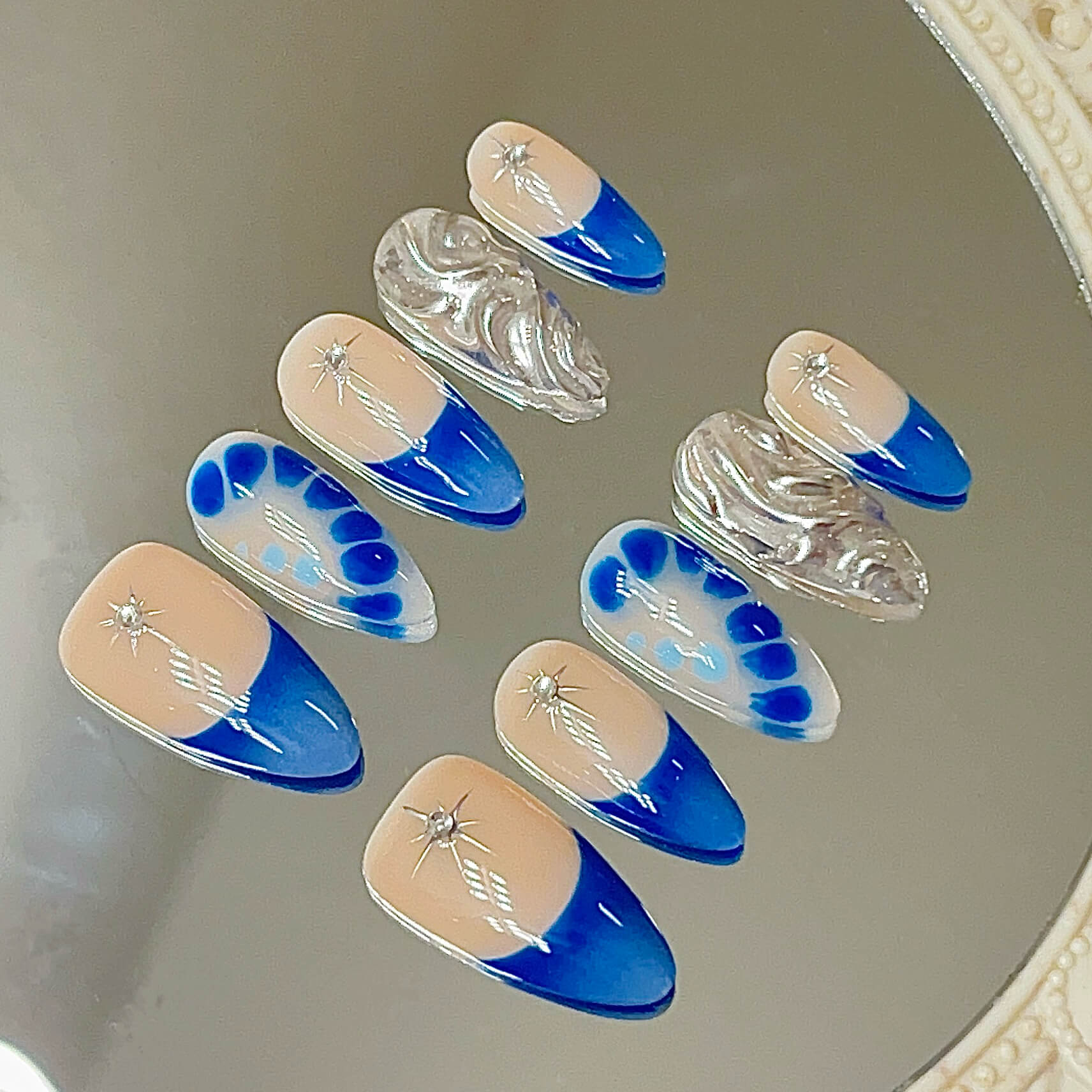 oyal Blue Chrome & Ombré Press-On Nails | Reusable 3D Swirl & Starburst Design | Abstract Manicure Set | Fake Nails False Nails (Copy) - Liliana Nail's