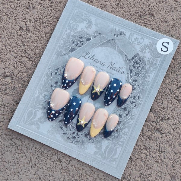 Navy Chic - Liliana Nail's