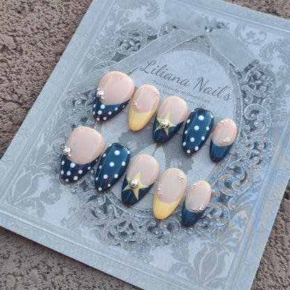Navy Chic - Liliana Nail's