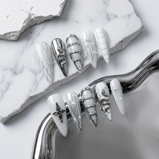 Silver Chrome - Liliana Nail's